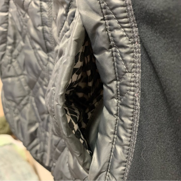 Lole Vest - Picture 5 of 11